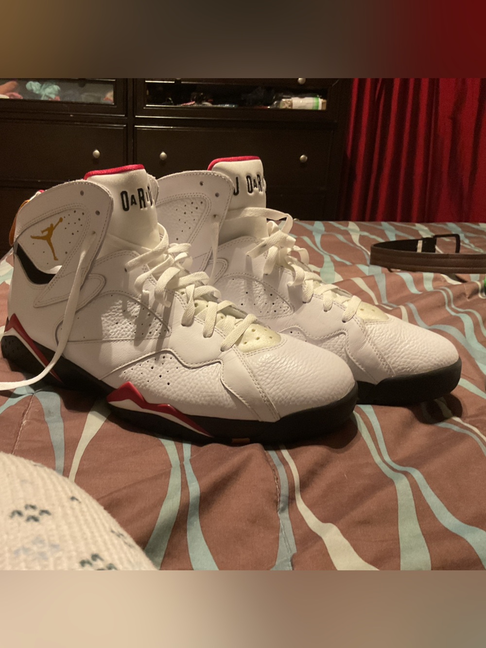Jordan 7 Retro men’s size 14 White, Red & Gold Basketball Sneakers